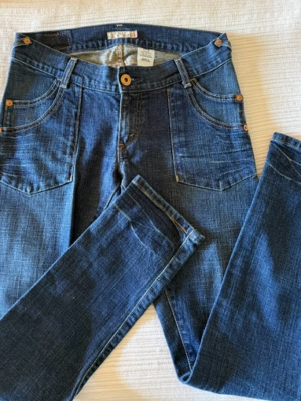 Vintage Levi jeans low rise straight/skinny leg size 9